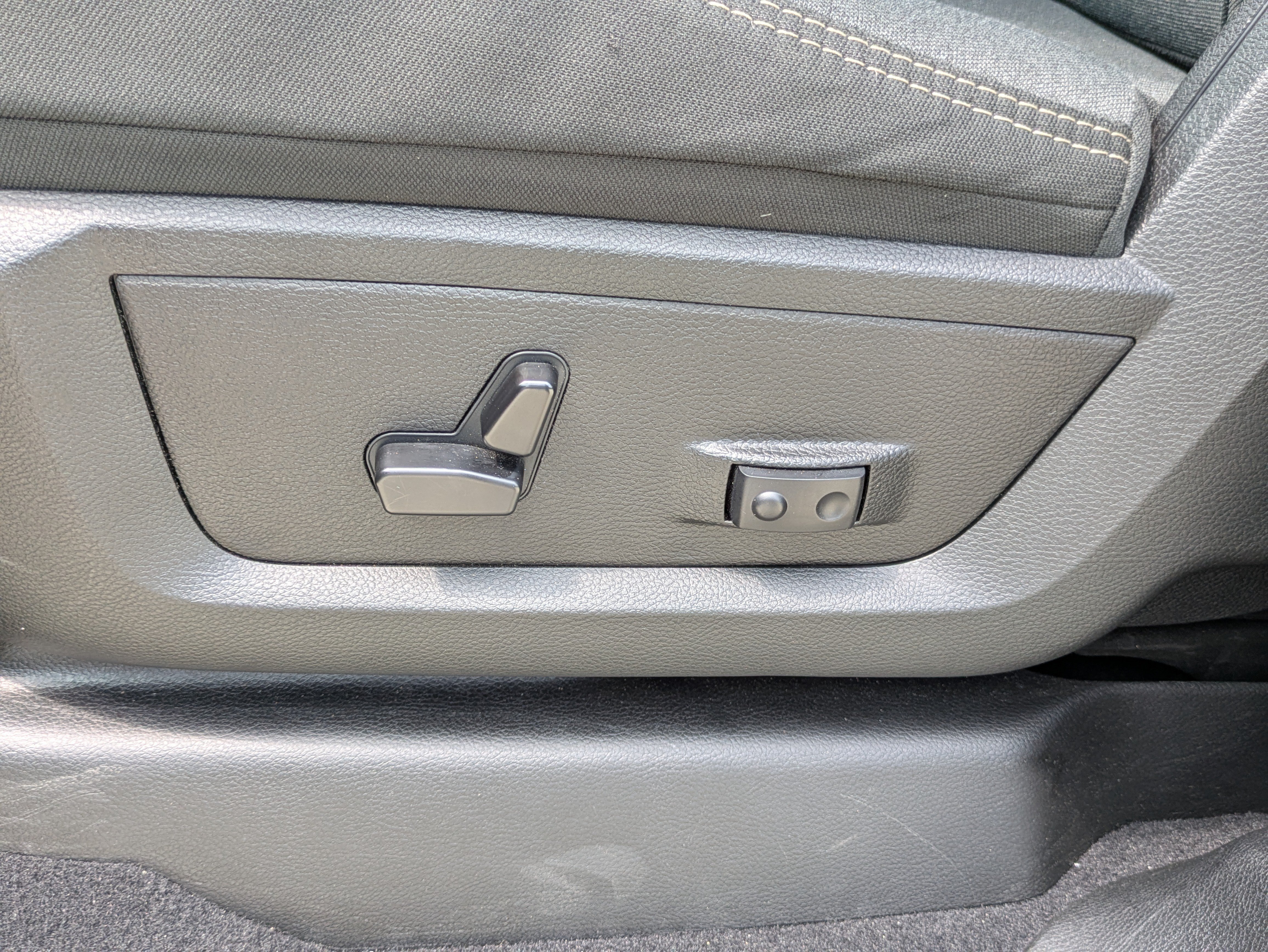 Used 2025 RAM 2500 Big Horn AWD/4WD image 9