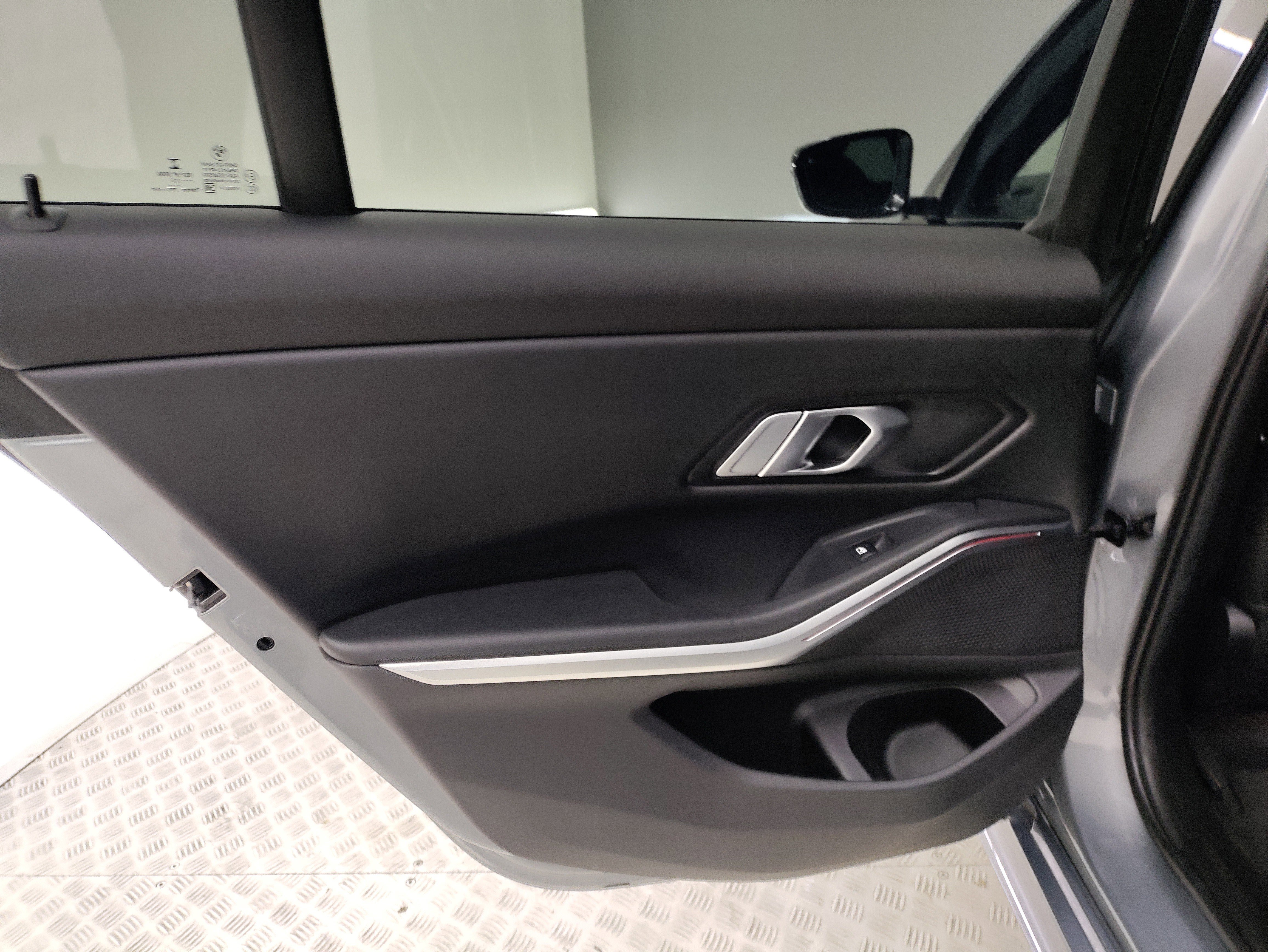 Certified 2023 BMW 330i Sedan w/ M Sport Package image 25