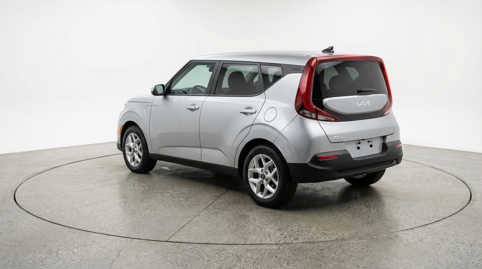 Used 2025 Kia Soul LX w/ LX Technology Package FWD image 6