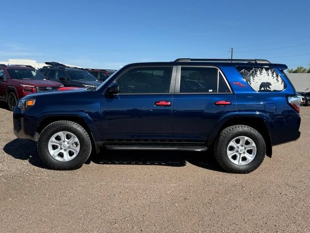 Used 2022 Toyota 4Runner TRD Off-Road Premium w/ Moonroof Package AWD/4WD image 2