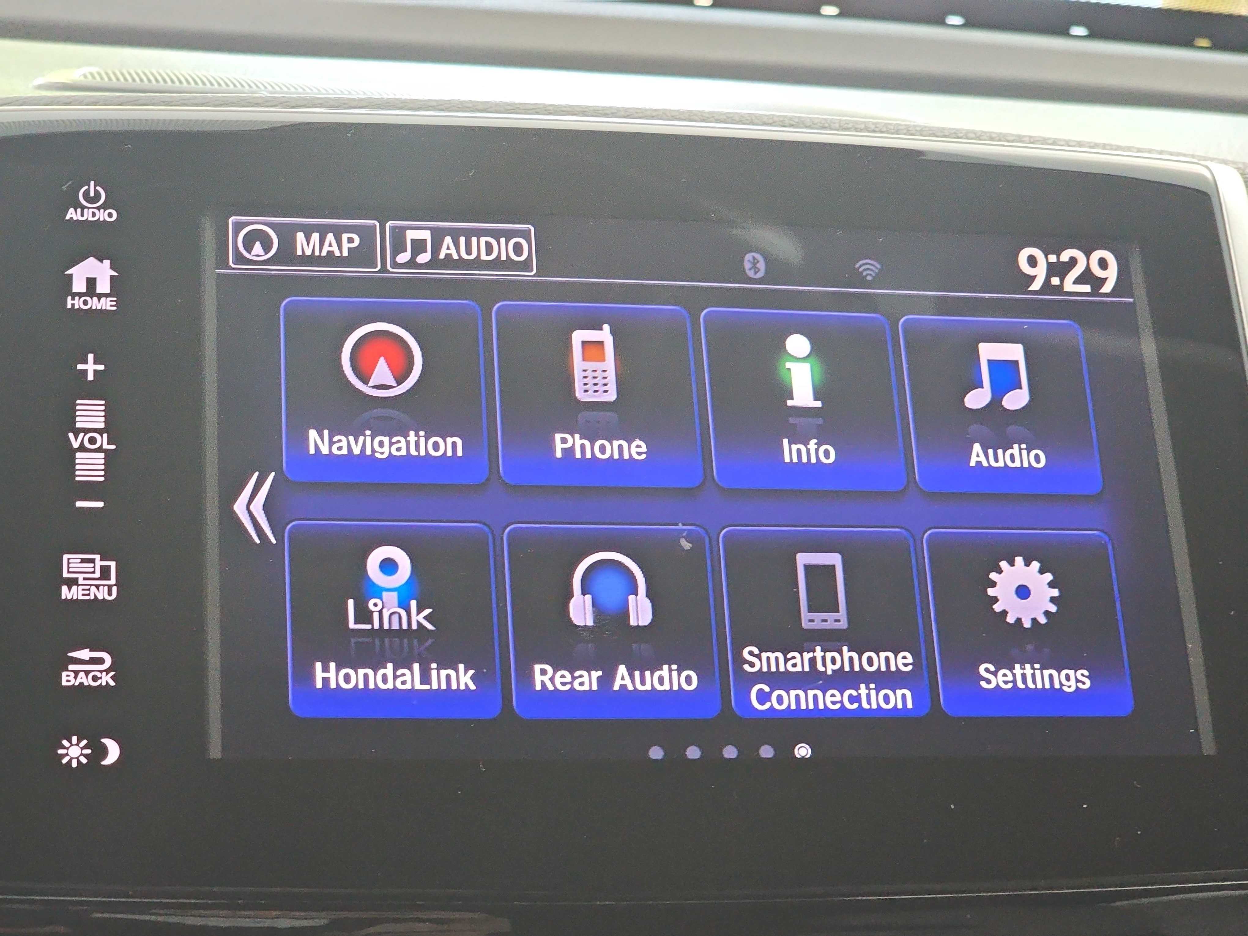 Used 2018 Honda Pilot Touring image 22