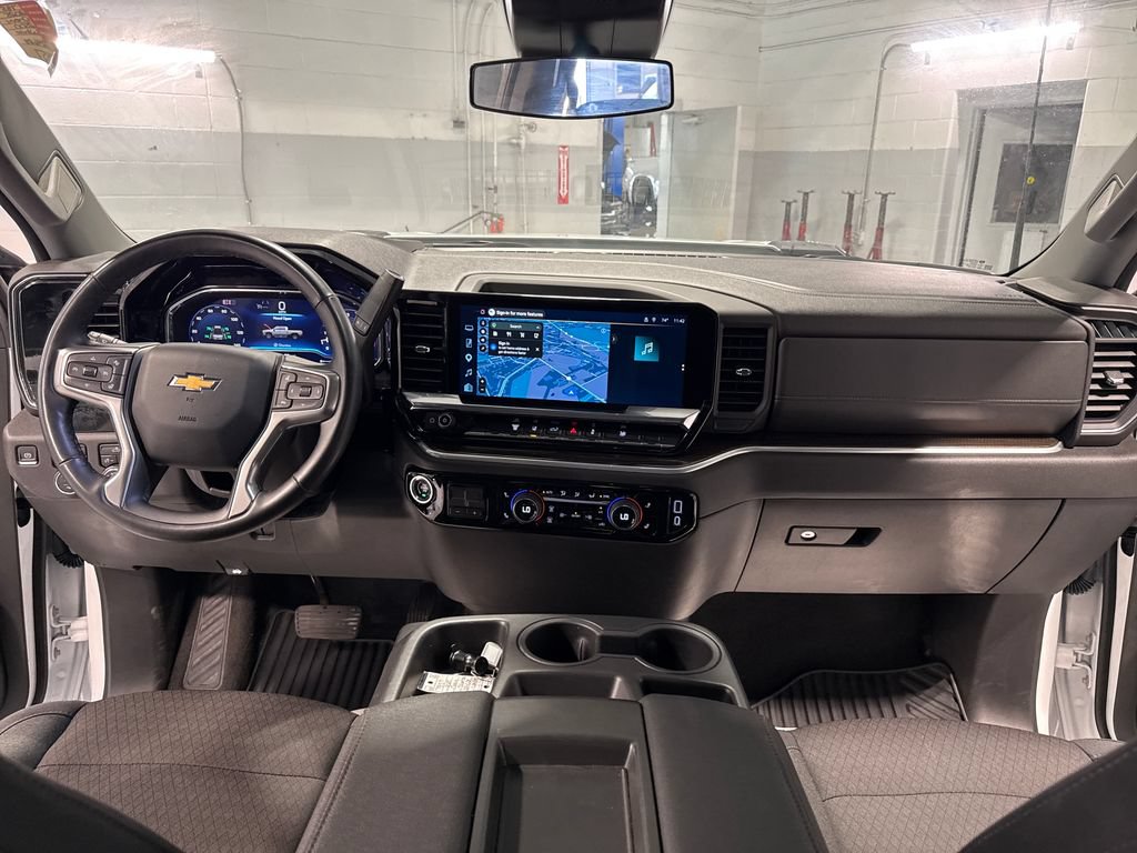 Used 2025 Chevrolet Silverado 2500 LT w/ Convenience Package AWD/4WD image 38