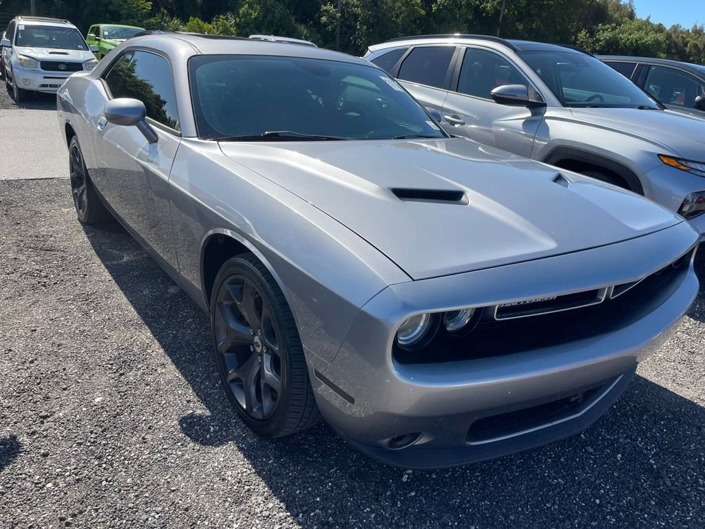 Used 2018 Dodge Challenger SXT Plus RWD image 10