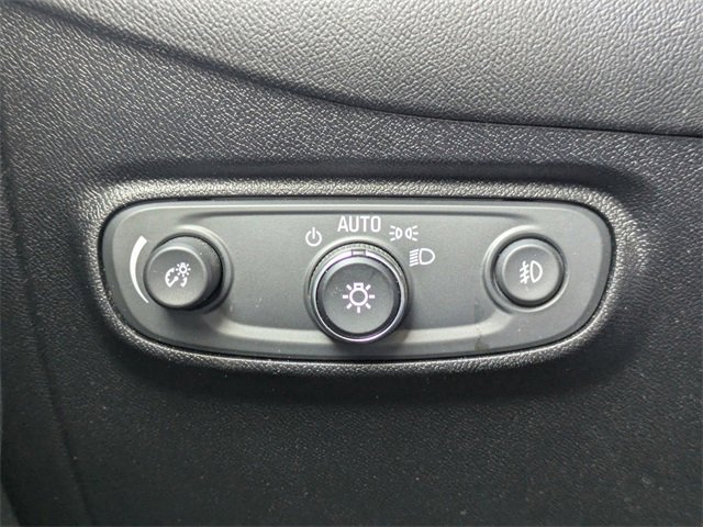 Used 2019 Chevrolet Equinox Premier image 27