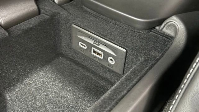 Used 2023 Chevrolet Corvette Stingray w/ Z51 Performance Package image 38