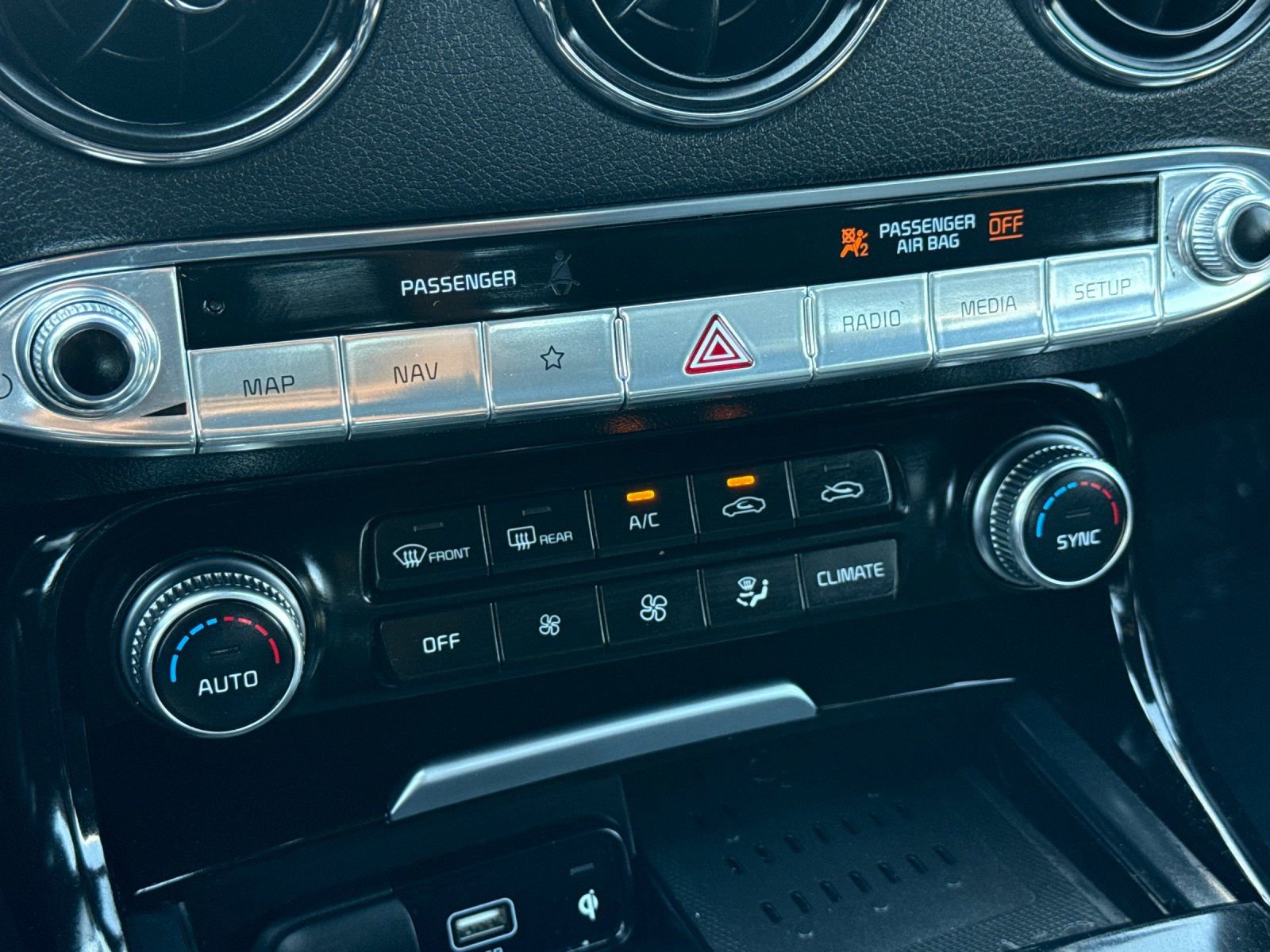 Used 2023 Kia Stinger GT-Line image 19