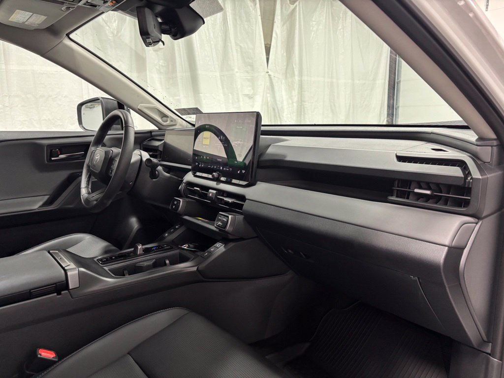 Used 2026 Toyota RAV4 Limited AWD/4WD image 57