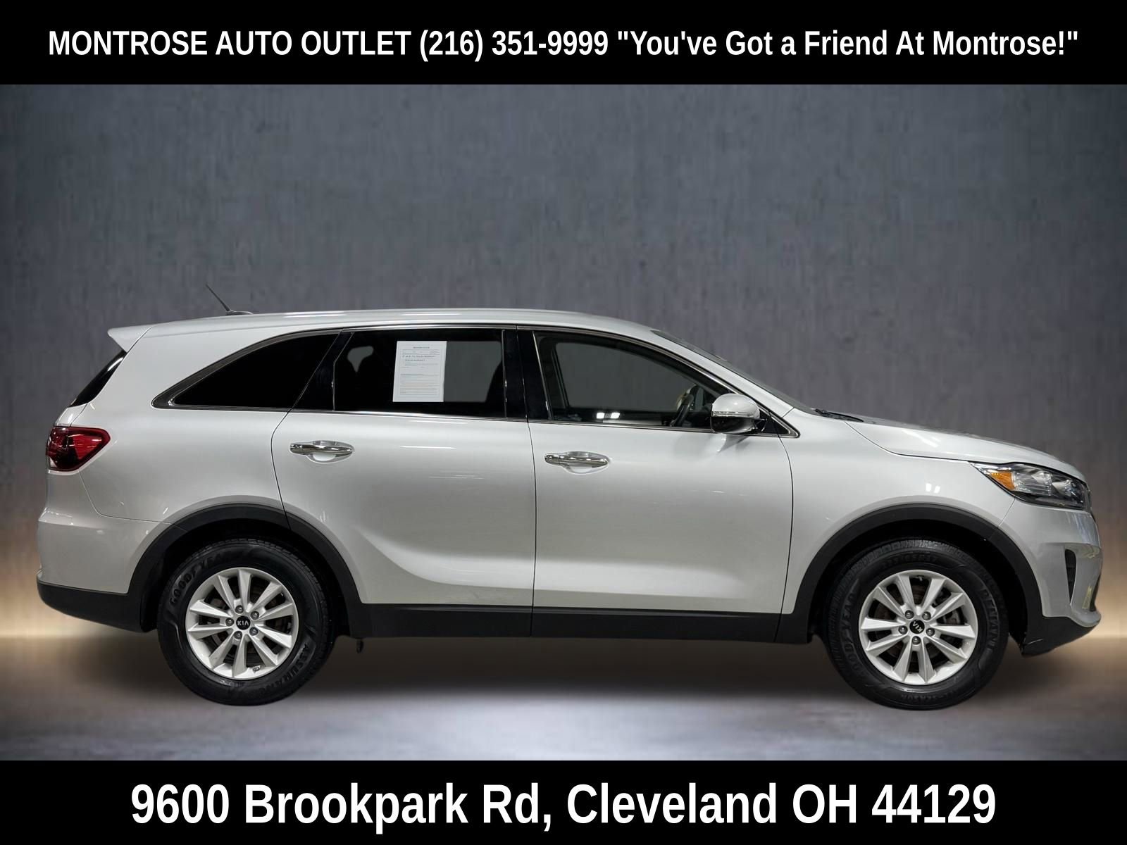 Used 2020 Kia Sorento LX image 3