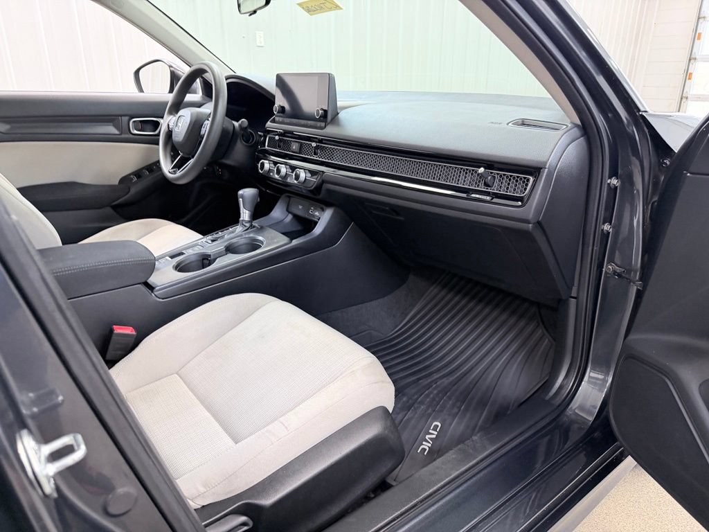 Used 2022 Honda Civic LX image 29