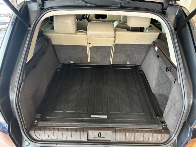 Used 2017 Land Rover Range Rover Sport HSE image 14