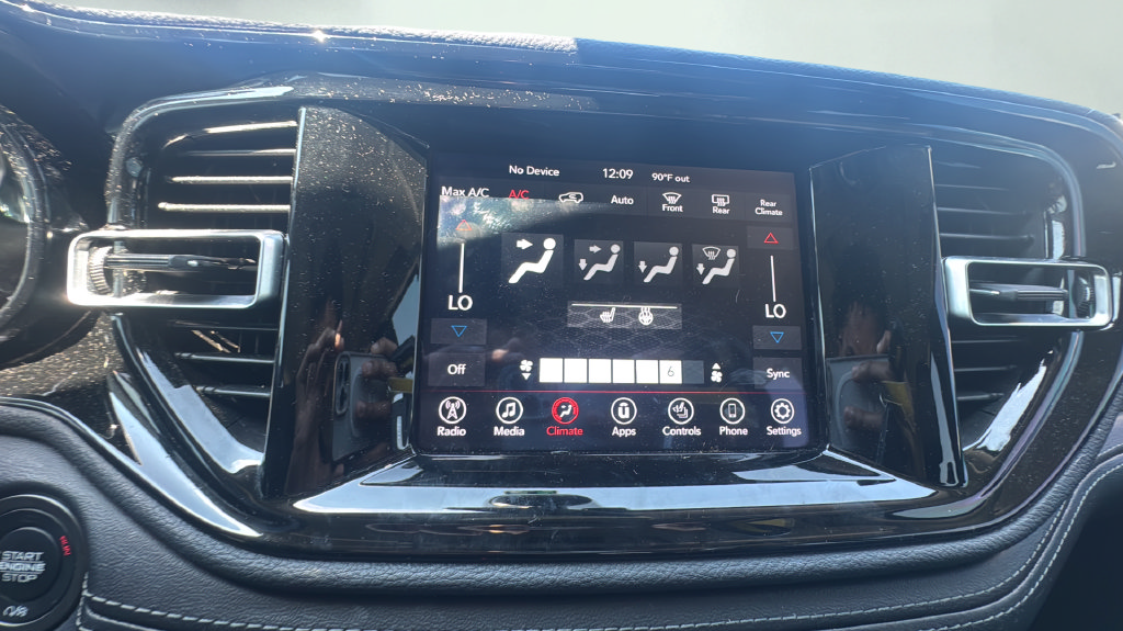 Used 2021 Dodge Durango SXT AWD/4WD image 17