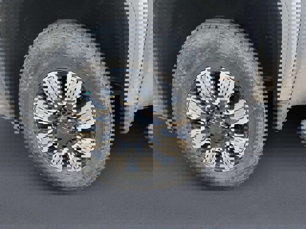 Used 2024 GMC Sierra 2500 Denali image 14