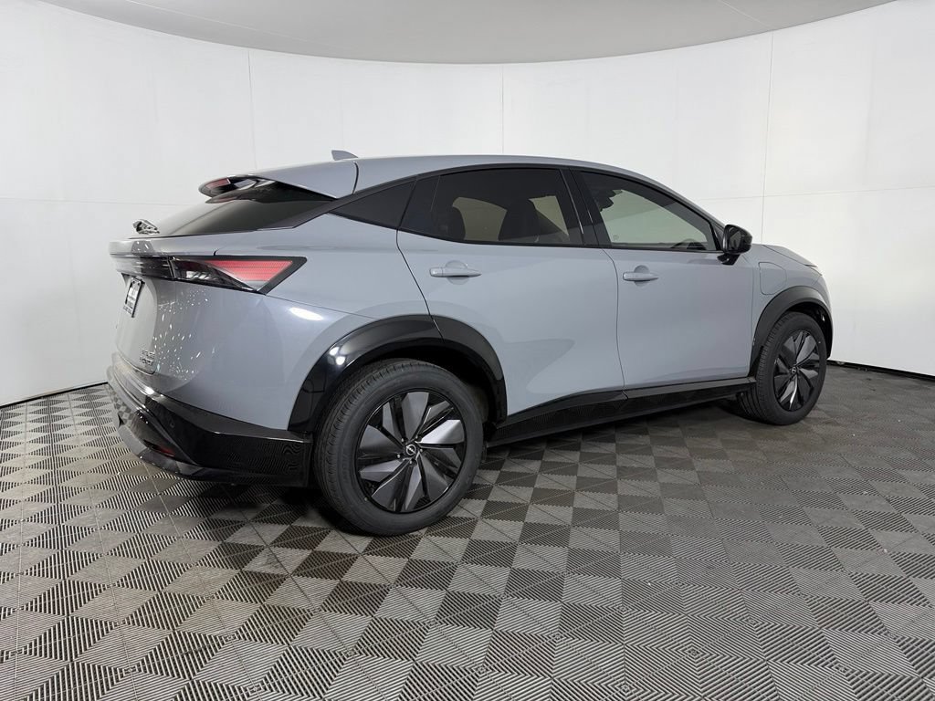 Used 2023 Nissan Ariya AWD image 8
