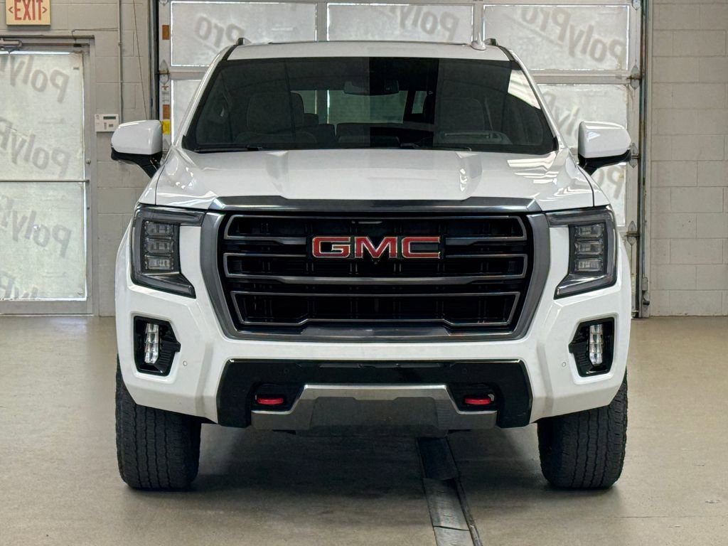 Used 2024 GMC Yukon XL AT4 w/ Technology Package AWD/4WD image 2