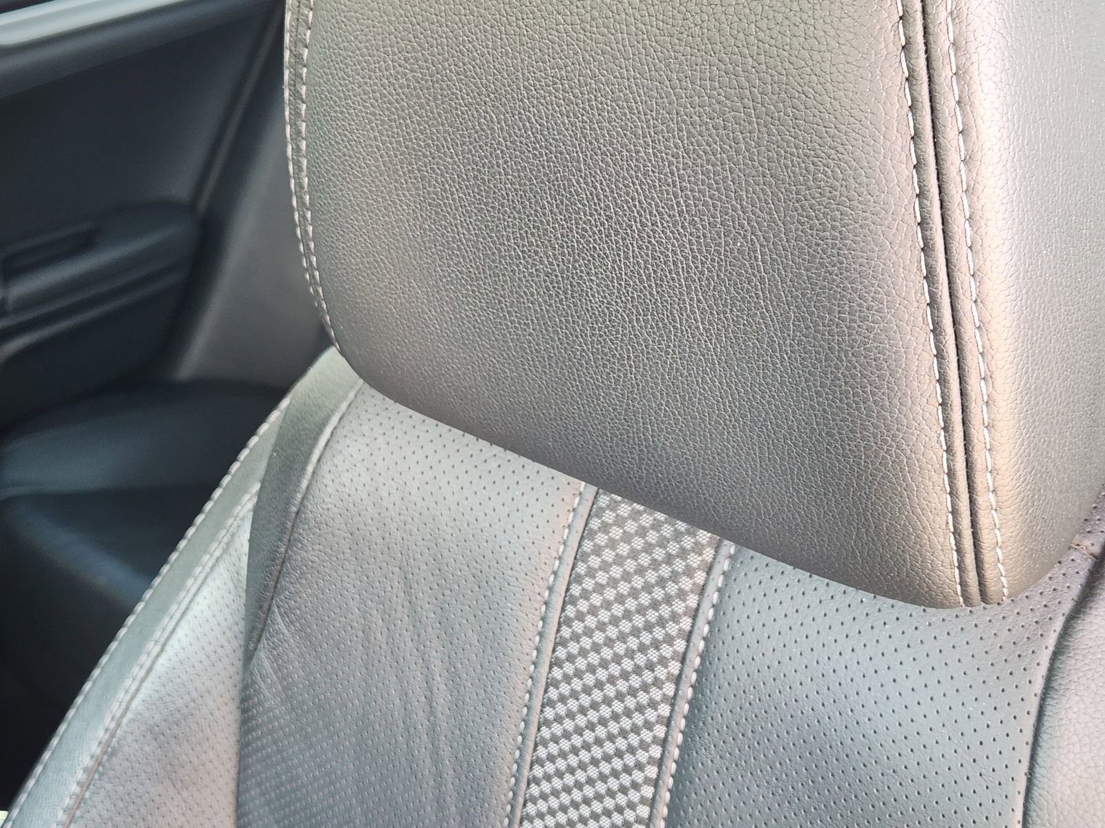 Used 2020 Honda Civic EX-L image 18