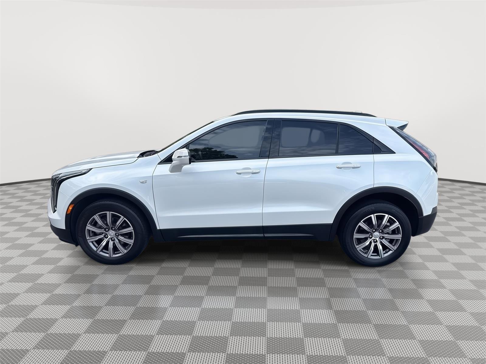 Used 2023 Cadillac XT4 Sport FWD image 9