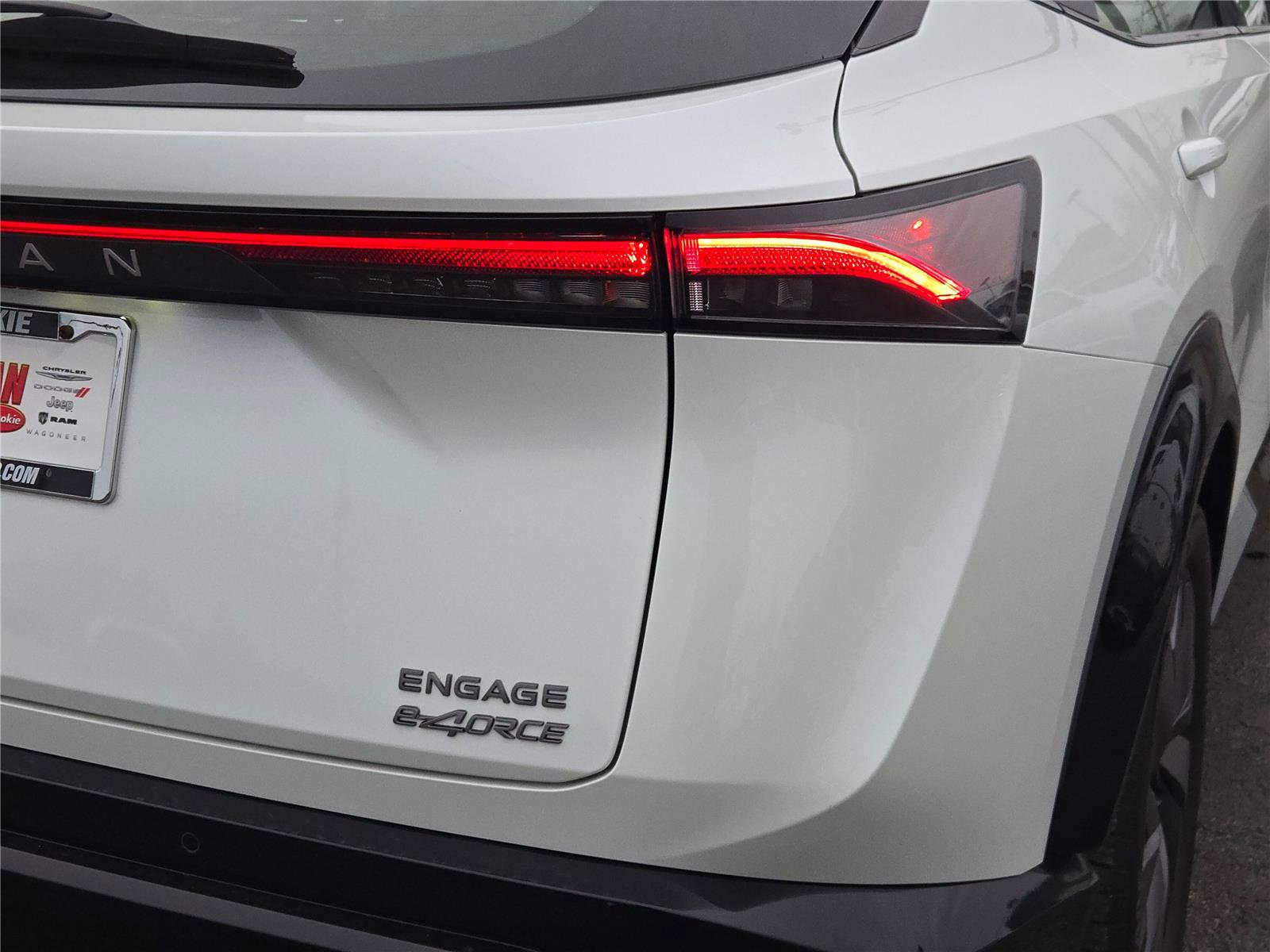 Used 2023 Nissan Ariya AWD image 15