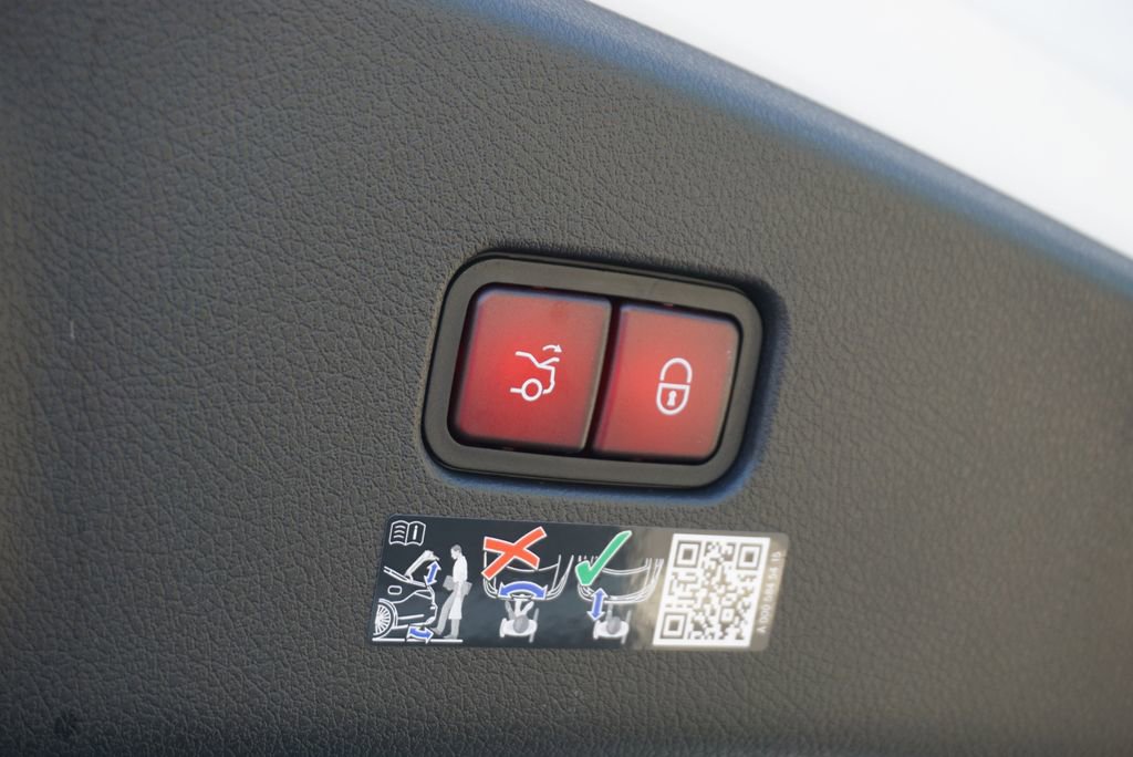 New 2026 Mercedes-Benz CLE 53 AMG 4MATIC Coupe image 77