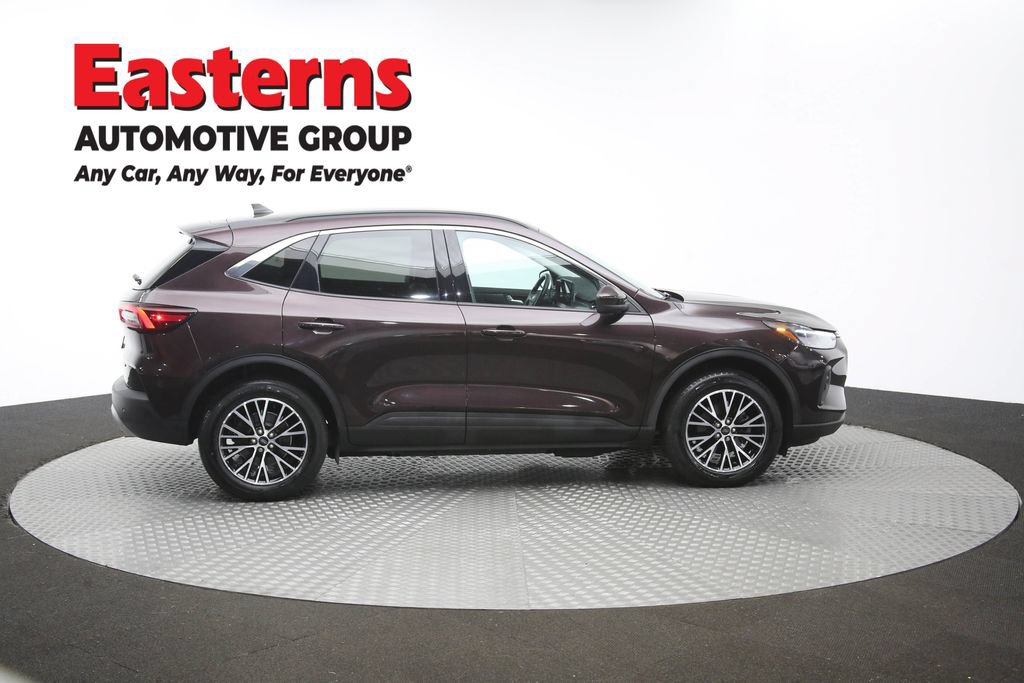 Used 2023 Ford Escape SE FWD image 45