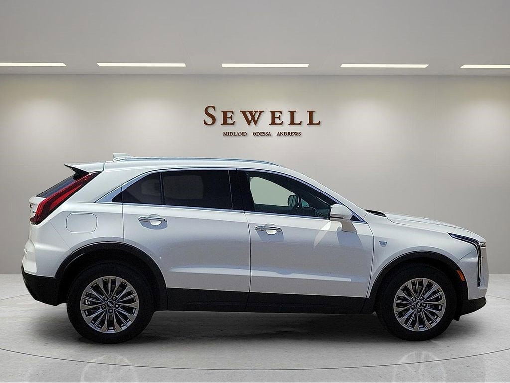 Used 2024 Cadillac XT4 Premium Luxury AWD/4WD image 10