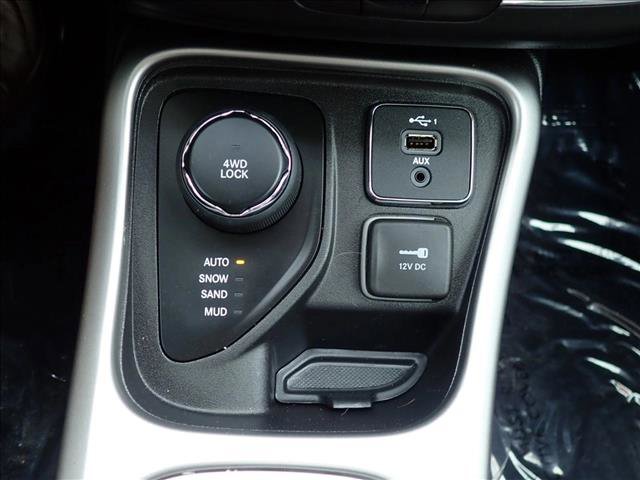 Used 2019 Jeep Compass Latitude w/ Popular Equipment Group image 22