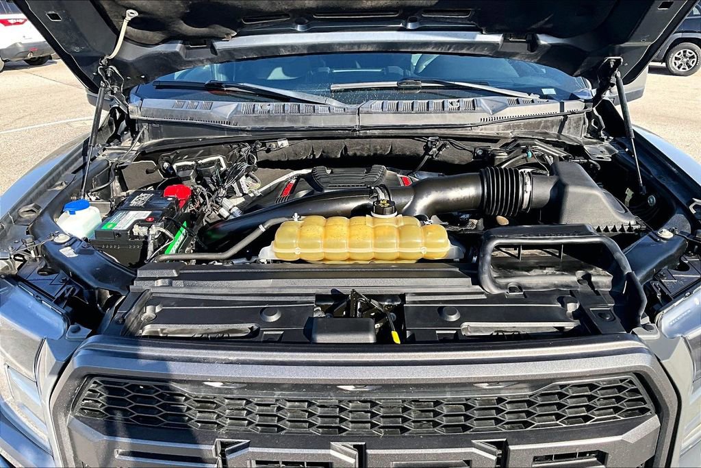 Used 2020 Ford F150 Raptor w/ Equipment Group 802A Luxury AWD/4WD image 11