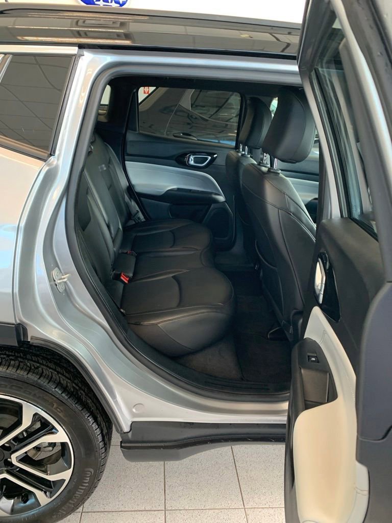 Used 2023 Jeep Compass Limited AWD/4WD image 16