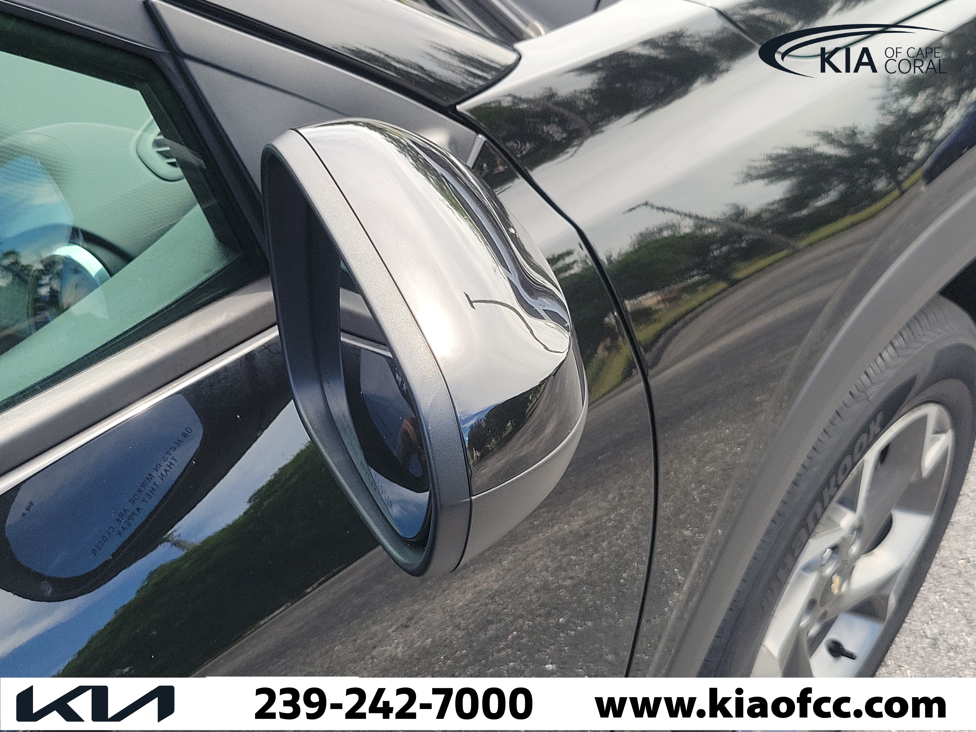 Used 2025 Chevrolet Trax LT w/ Driver Confidence Package FWD image 8