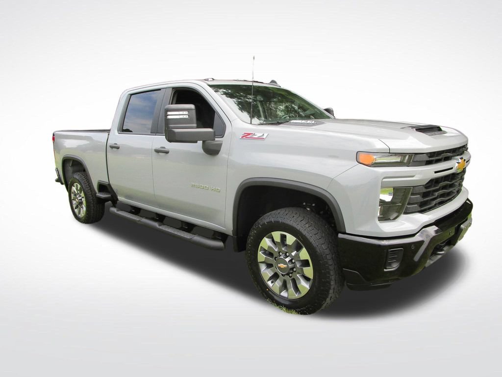 Used 2025 Chevrolet Silverado 2500 Custom w/ Custom Value Package AWD/4WD image 9
