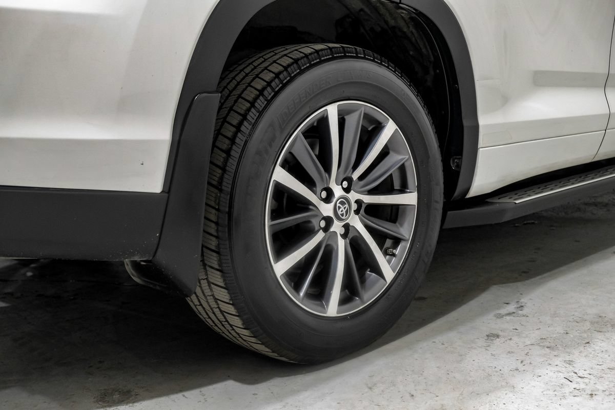 Used 2018 Toyota Highlander XLE FWD image 62