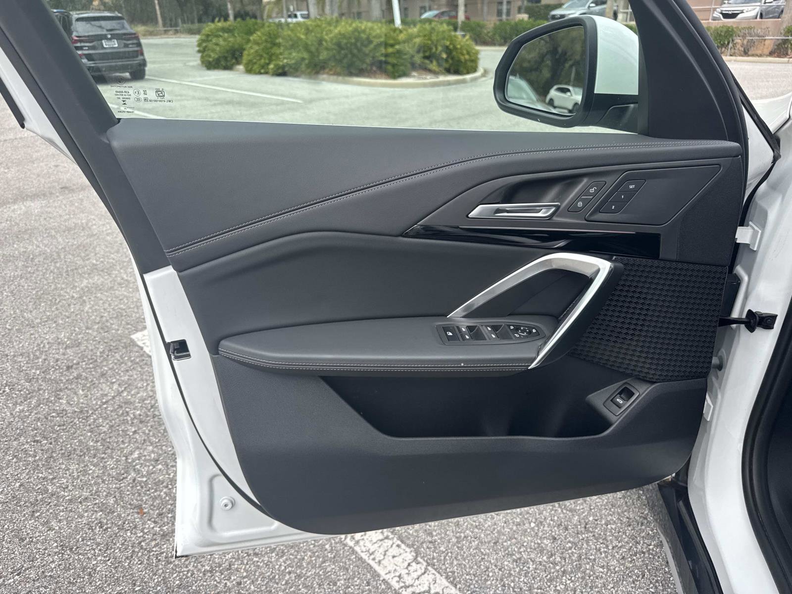 Used 2025 BMW X1 xDrive28i image 16