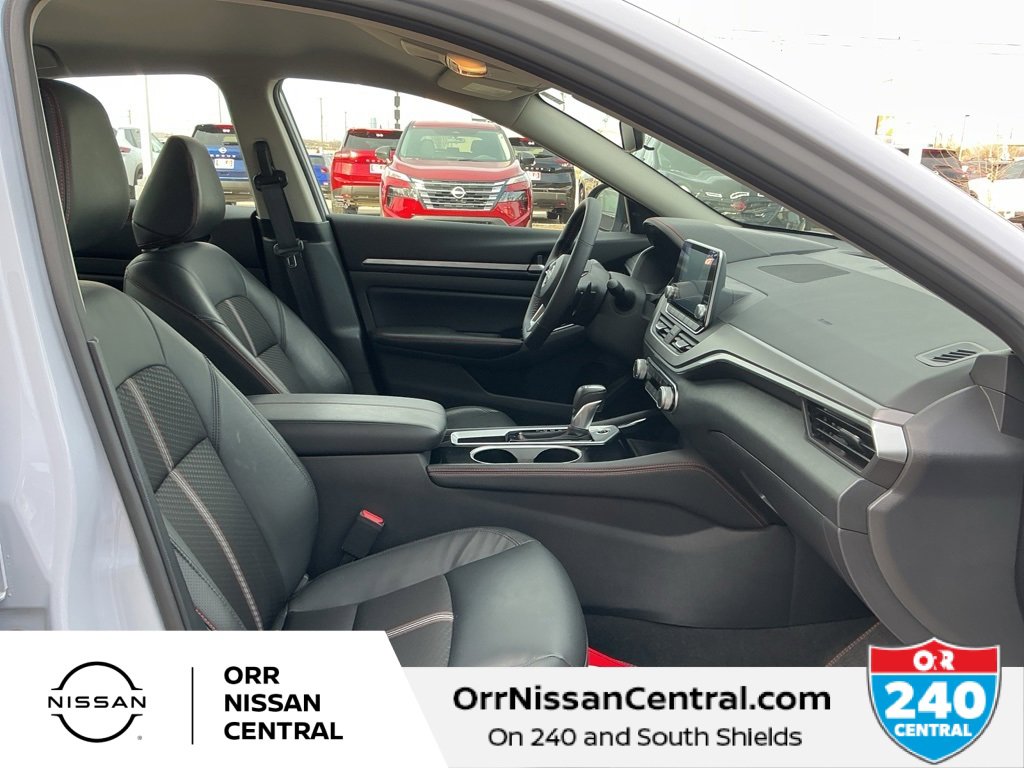 Certified 2025 Nissan Altima 2.5 SR image 11
