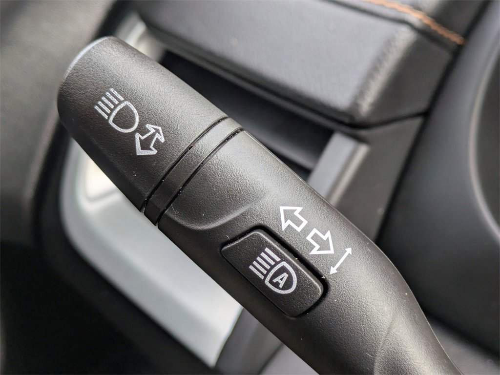 Used 2021 GMC Terrain SLE image 29