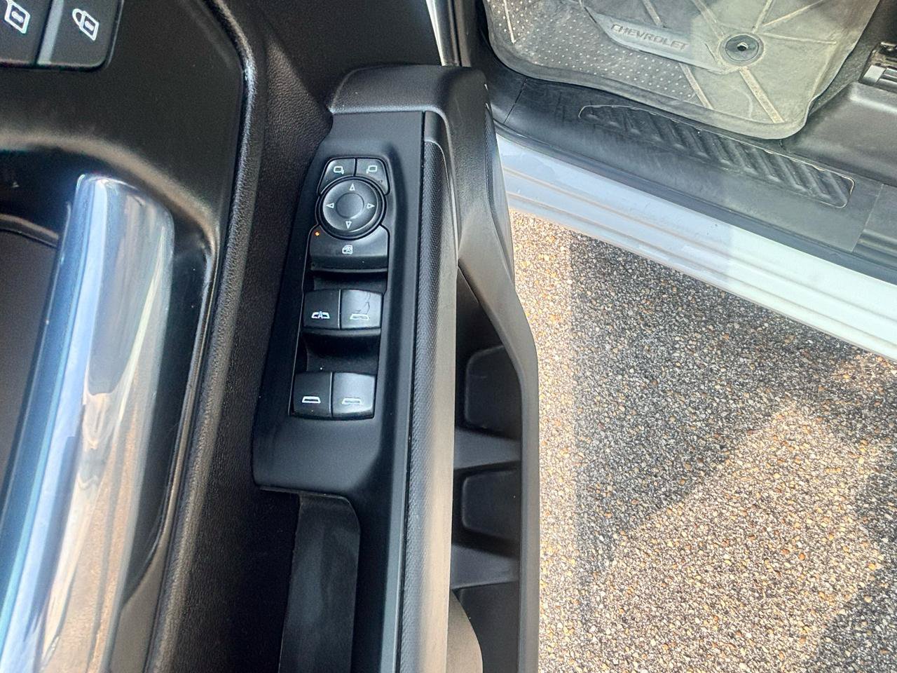 Used 2022 Chevrolet Silverado 1500 Custom RWD image 31