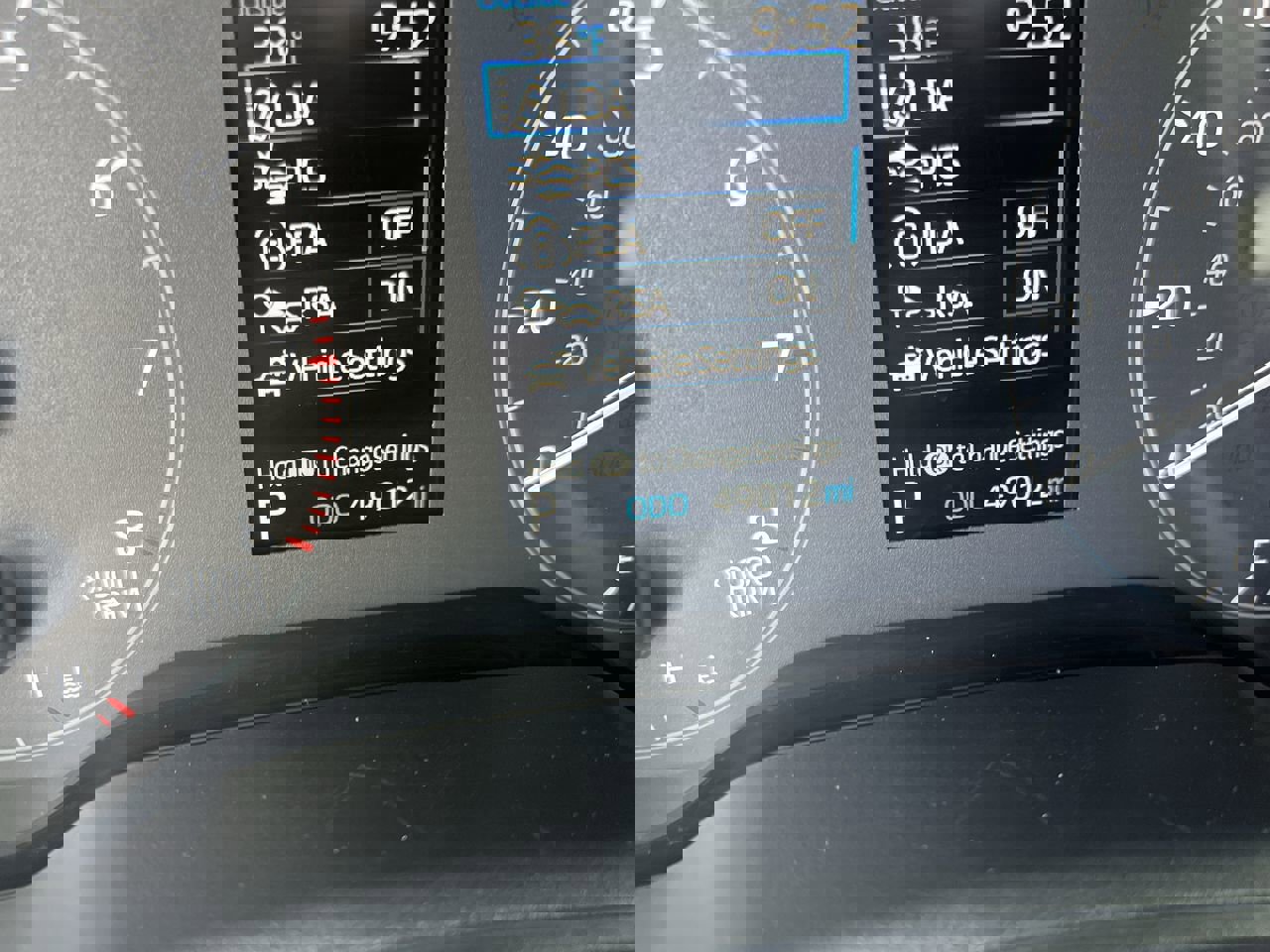 Used 2024 Toyota Corolla LE image 22