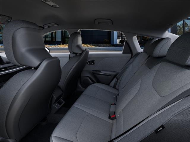 New 2025 Kia K4 LXS image 18