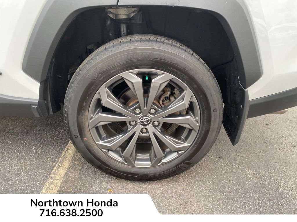 Used 2023 Toyota RAV4 XLE Premium AWD/4WD image 14