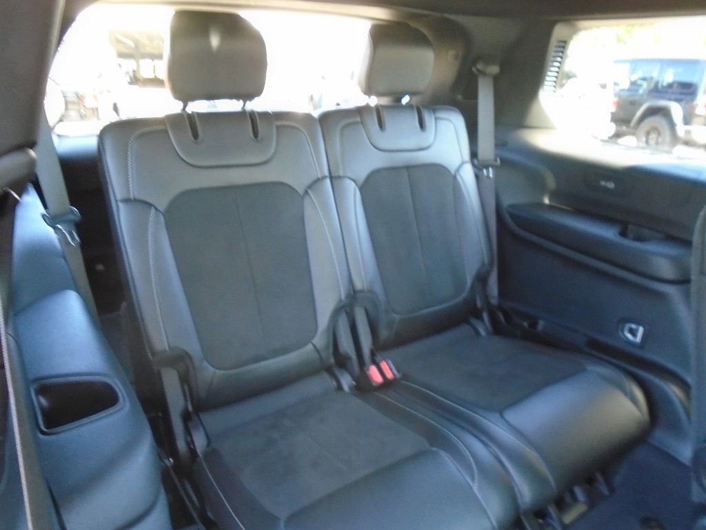 Certified 2023 Jeep Grand Cherokee L Laredo image 12