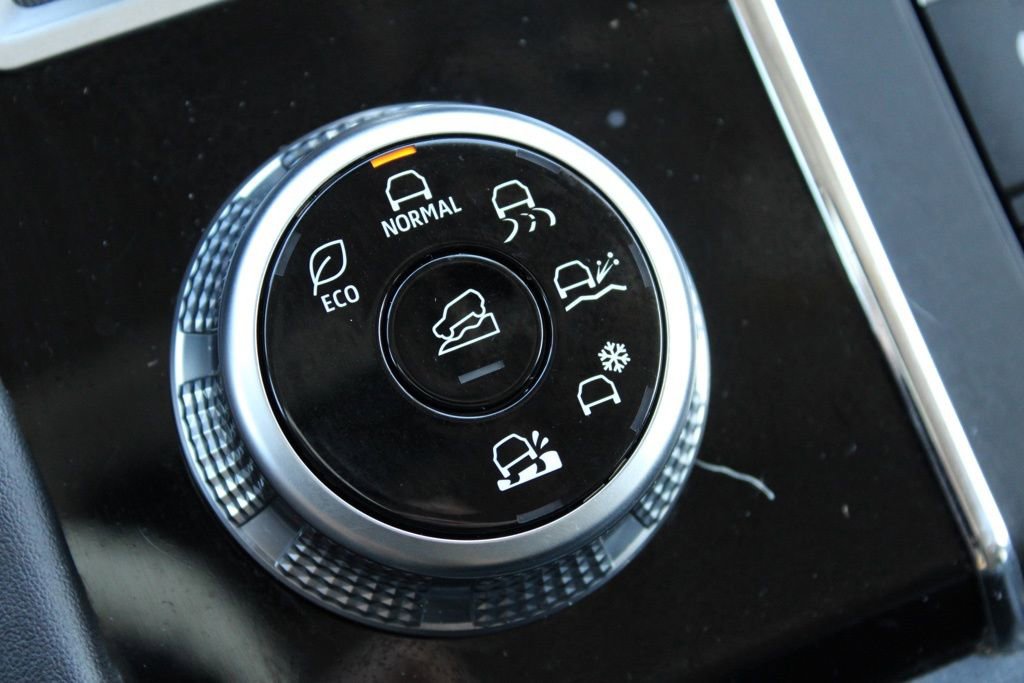 Used 2022 Mitsubishi Outlander SE image 43