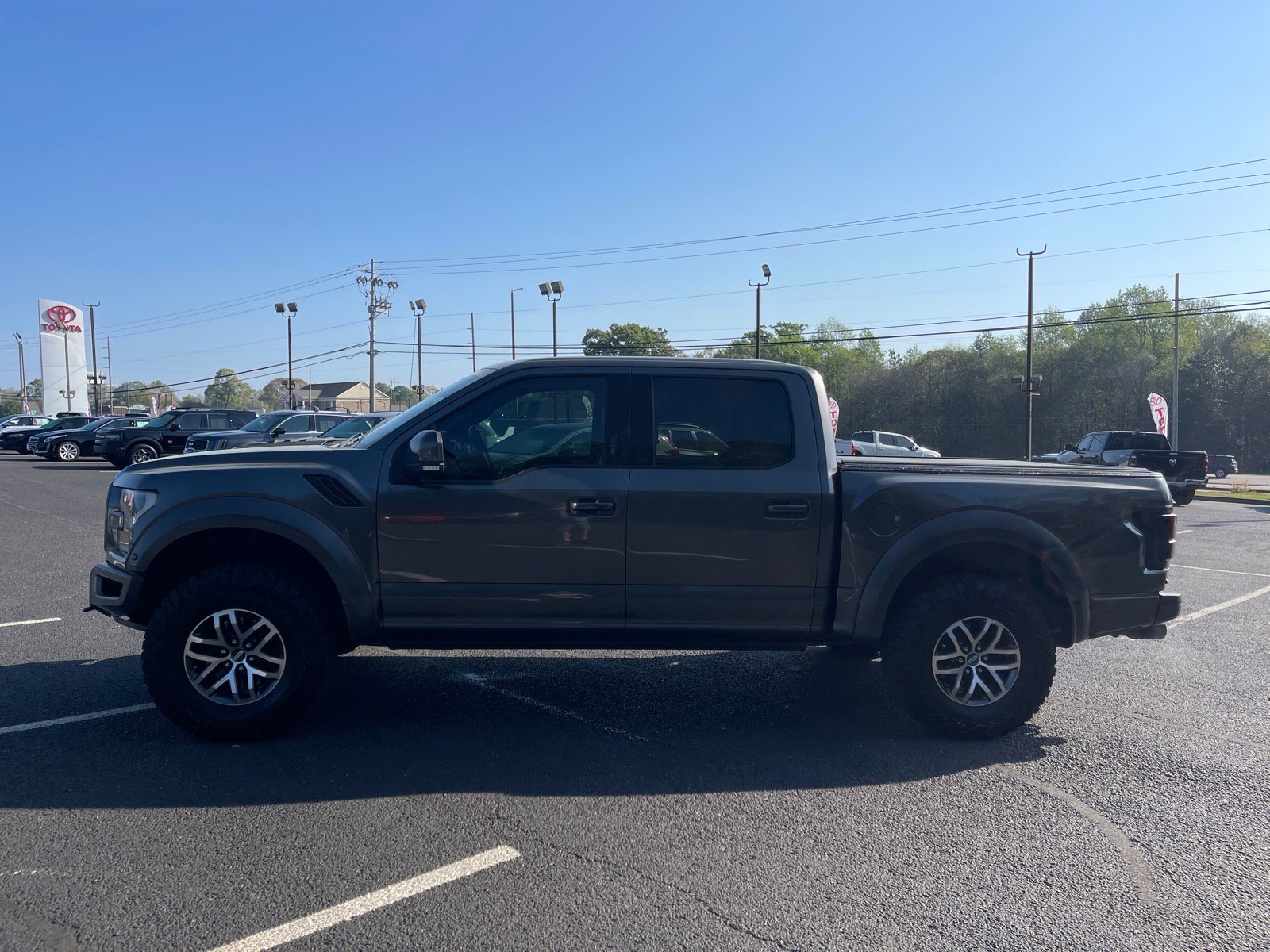 Used 2018 Ford F150 Raptor w/ Equipment Group 802A Luxury image 13