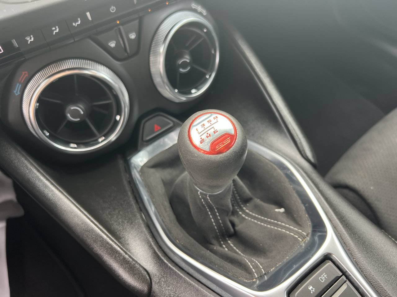 Used 2021 Chevrolet Camaro SS RWD image 26
