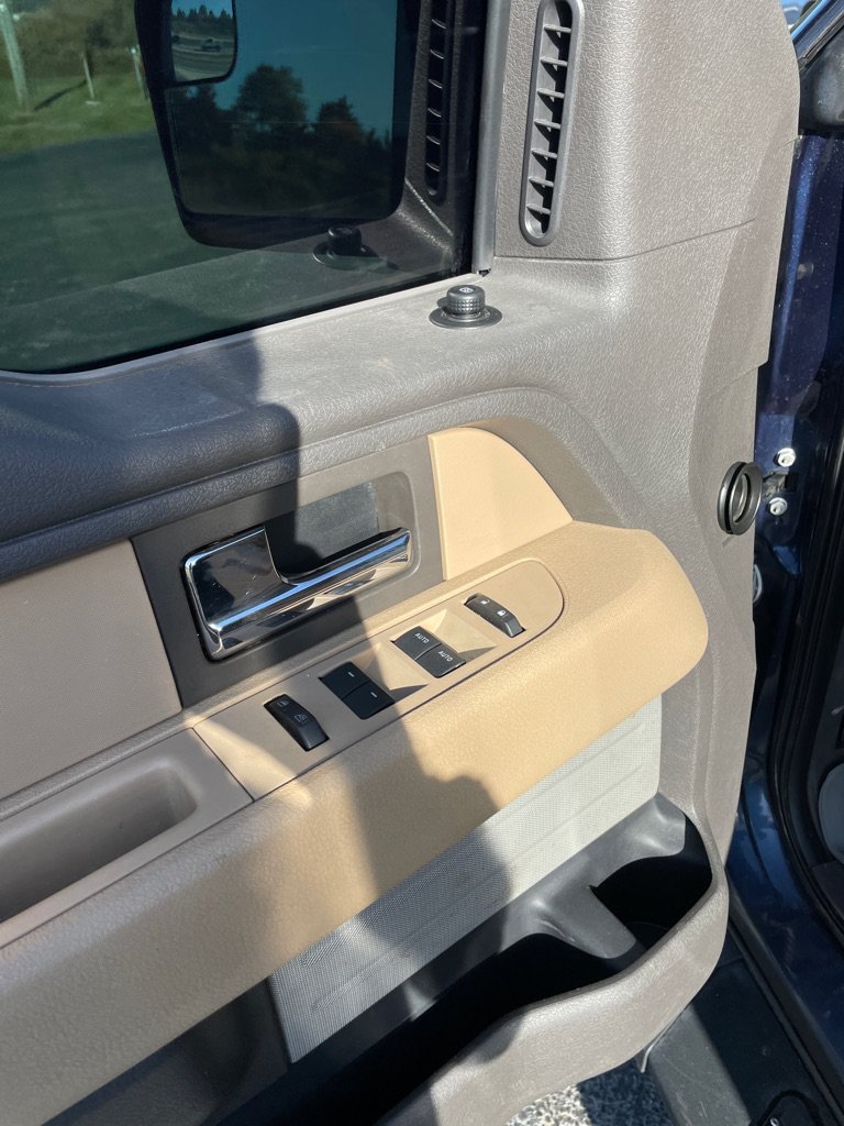 Used 2013 Ford F150 XLT w/ Luxury Equipment Group AWD/4WD image 11