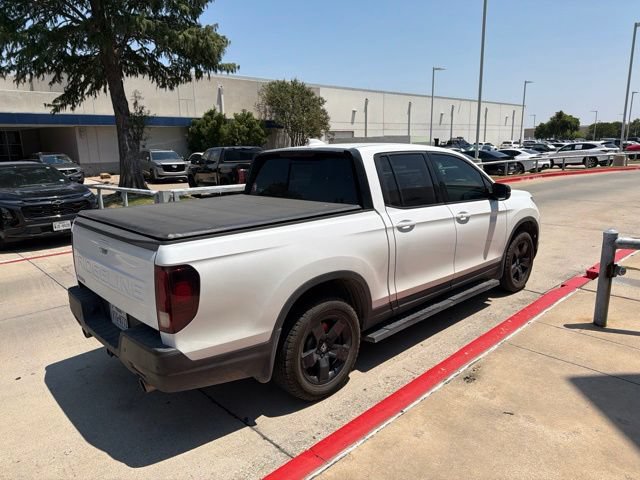 Used 2025 Honda Ridgeline Black Edition image 6