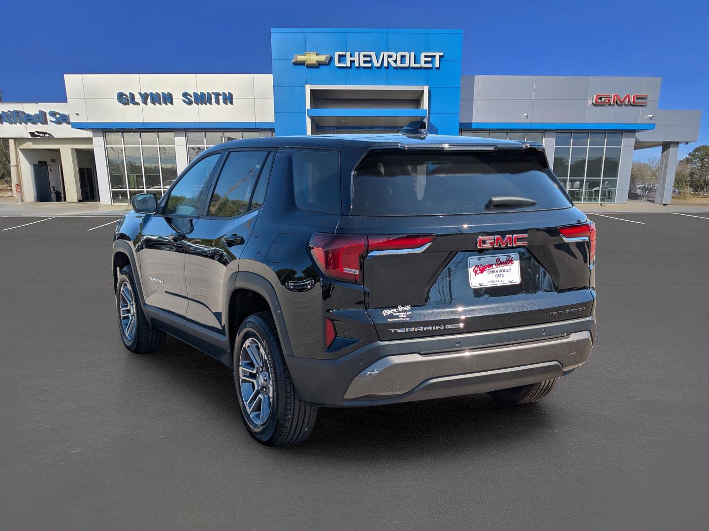 Used 2026 GMC Terrain Elevation image 12