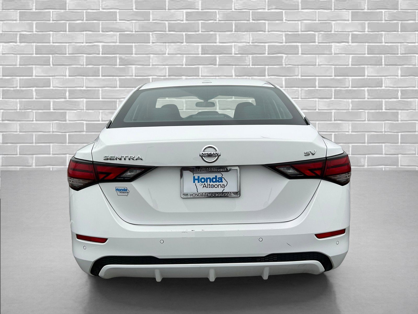 Used 2023 Nissan Sentra SV image 4