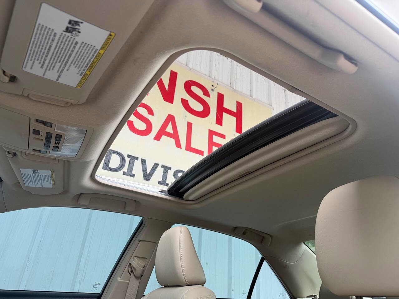 Used 2012 Toyota Camry XLE FWD image 26
