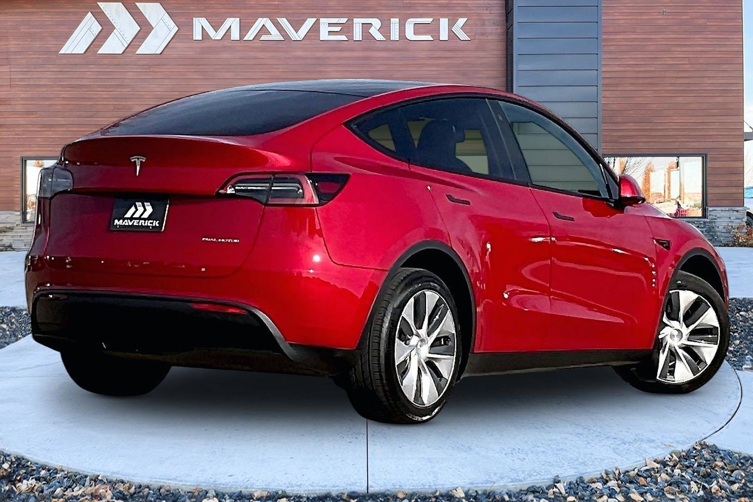 Used 2022 Tesla Model Y Long Range image 5