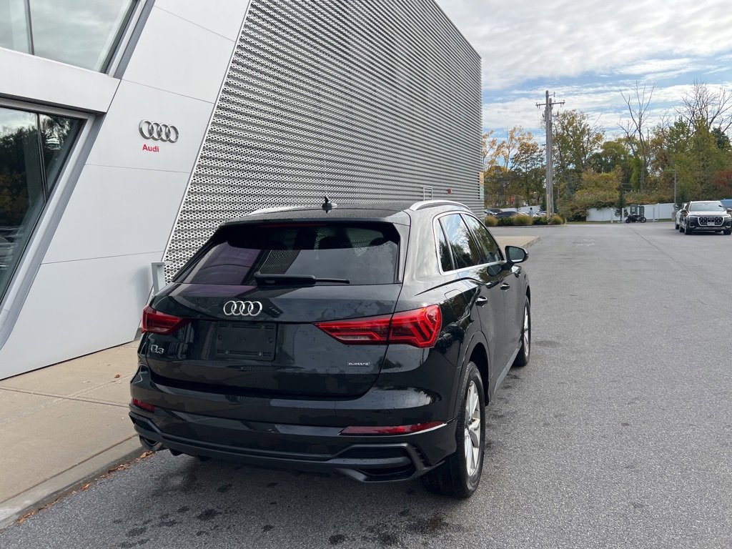 Used 2022 Audi Q3 2.0T Premium Plus w/ Premium Plus Package image 25