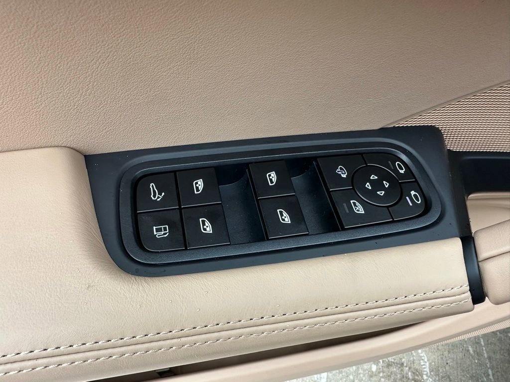 Used 2026 Porsche Cayenne E-Hybrid image 21