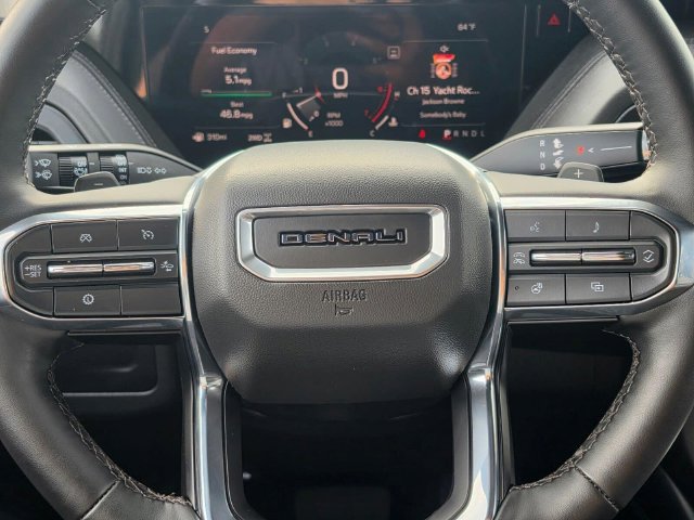 Used 2025 GMC Yukon XL Denali AWD/4WD image 25